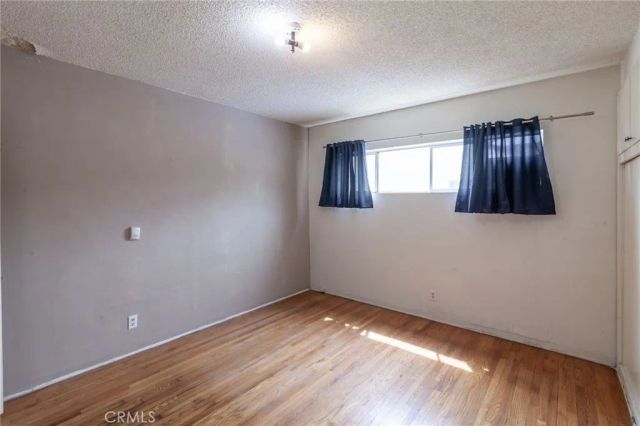 235 W Santa Anita, Burbank, CA 91502