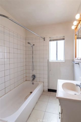 235 W Santa Anita, Burbank, CA 91502