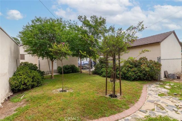 235 W Santa Anita, Burbank, CA 91502