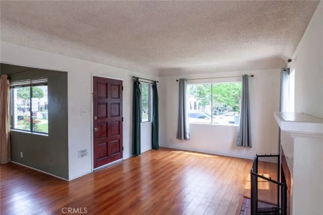 235 W Santa Anita, Burbank, CA 91502