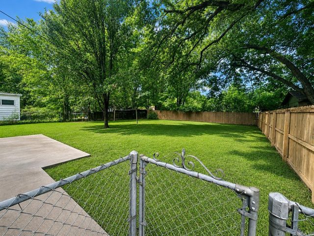 206 Crouch Street, Benton, AR 72019