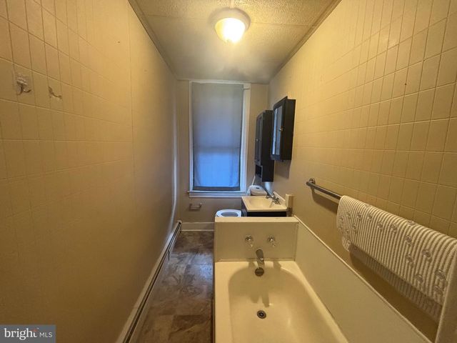 622 E MARKET ST, York, PA 17403