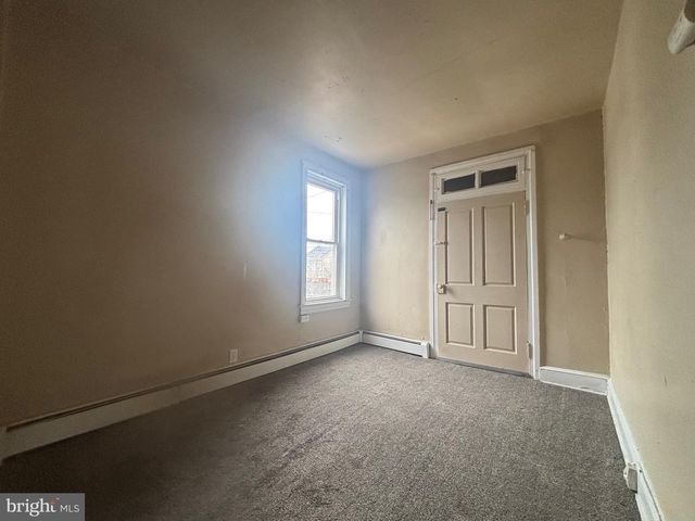 622 E MARKET ST, York, PA 17403