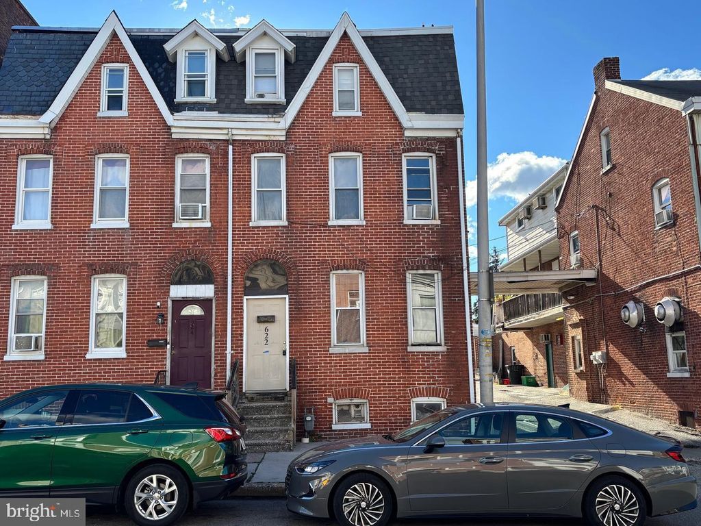 622 E MARKET ST, York, PA 17403