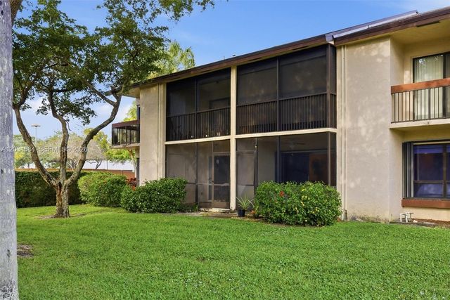 2379 SW 15th Street 107, Deerfield Beach, FL 33442