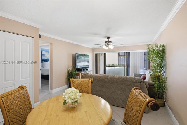 2379 SW 15th Street 107, Deerfield Beach, FL 33442