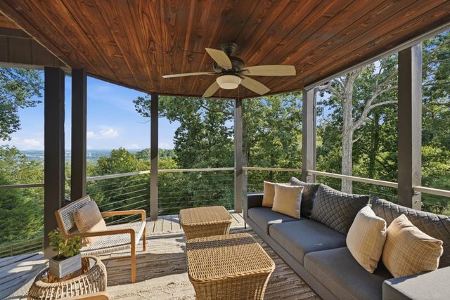 1126 Beechs Tavern Trl, Franklin, TN 37069