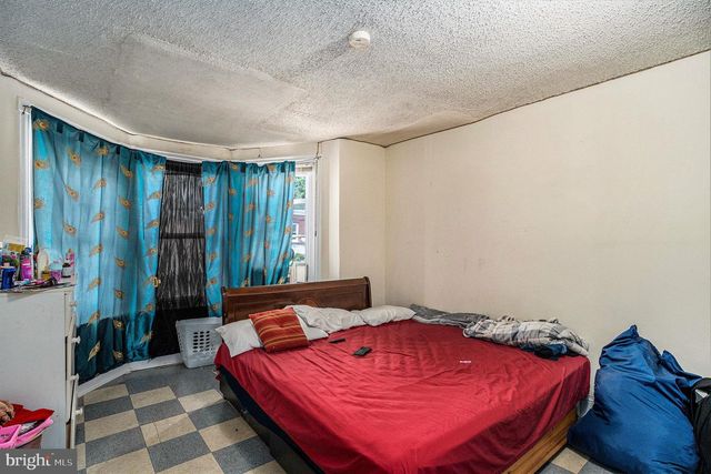 16 W SPRUCE ST, Norristown, PA 19401