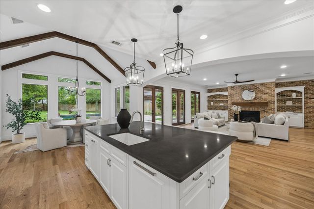 1228 Archley Drive, Houston, TX 77055