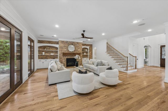 1228 Archley Drive, Houston, TX 77055