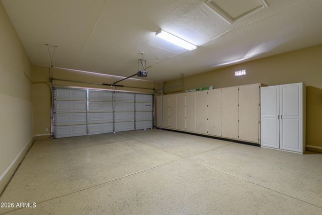 18650 N CACTUS FLOWER Way, Surprise, AZ 85387