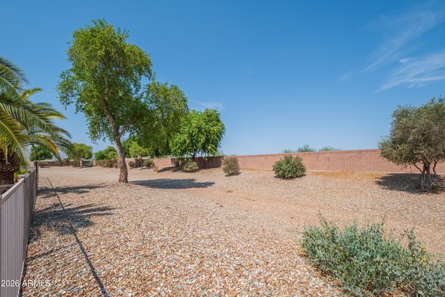 18650 N CACTUS FLOWER Way, Surprise, AZ 85387