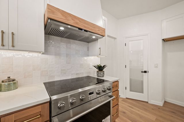 1311 Lakewood Drive, Mckinney, TX 75072