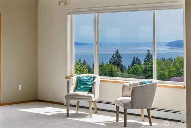 827 Michael Way, Camano Island, WA 98282