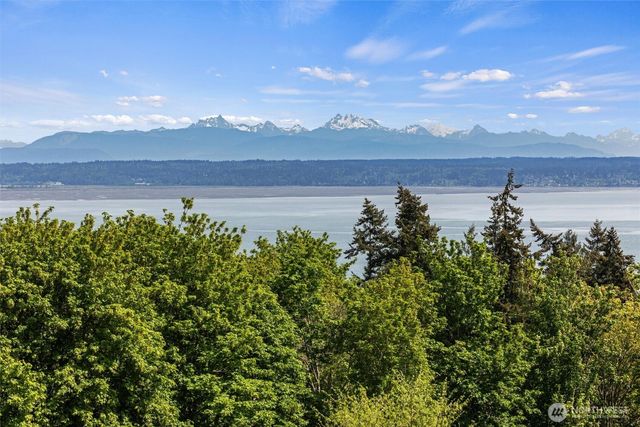827 Michael Way, Camano Island, WA 98282