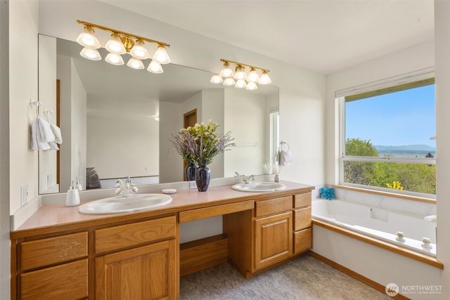 827 Michael Way, Camano Island, WA 98282