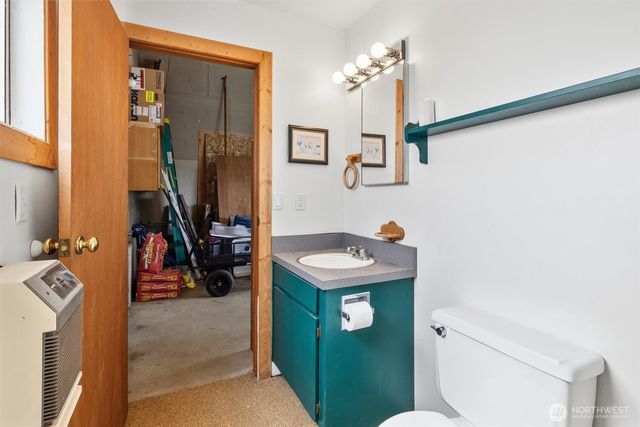 827 Michael Way, Camano Island, WA 98282