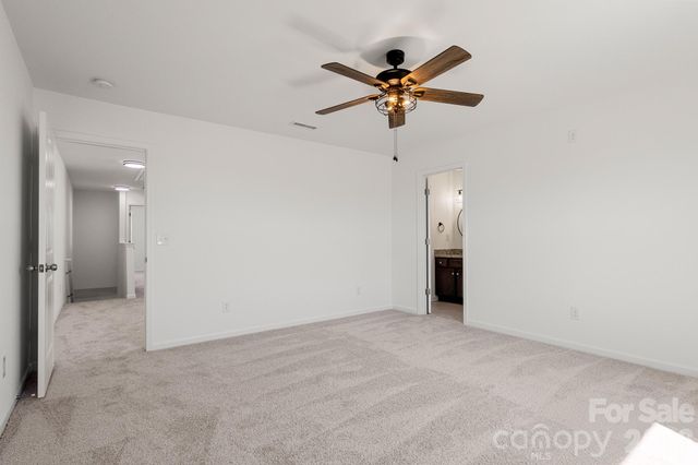 12863 Mustang Drive, Midland, NC 28107