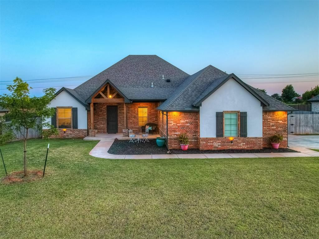 4426 Violet Street, Tuttle, OK 73089