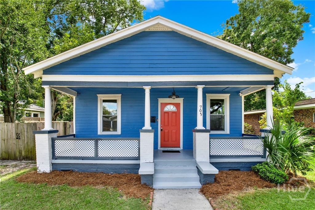 Image 1 of property listing at 705 E 32nd, Savannah, GA 31401