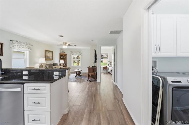 1912 N Havershall Point, Crystal River, FL 34429