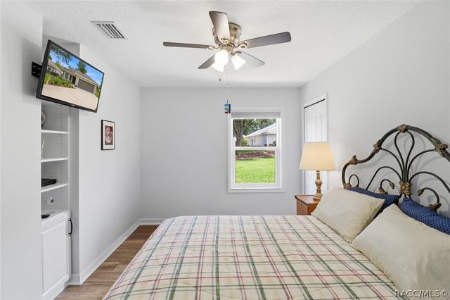 1912 N Havershall Point, Crystal River, FL 34429