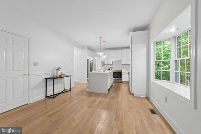 1224 NOB HILL DR, Gambrills, MD 21054
