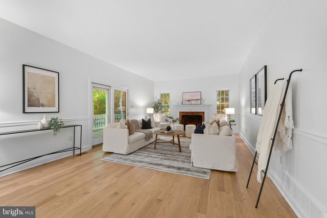 1224 NOB HILL DR, Gambrills, MD 21054