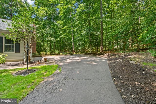 1224 NOB HILL DR, Gambrills, MD 21054