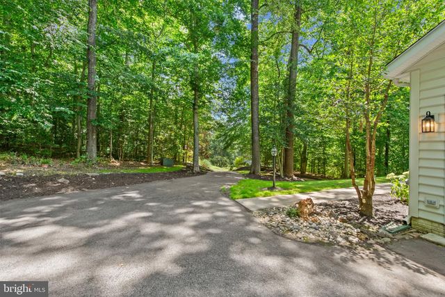 1224 NOB HILL DR, Gambrills, MD 21054