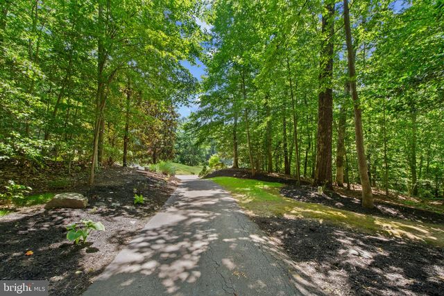 1224 NOB HILL DR, Gambrills, MD 21054