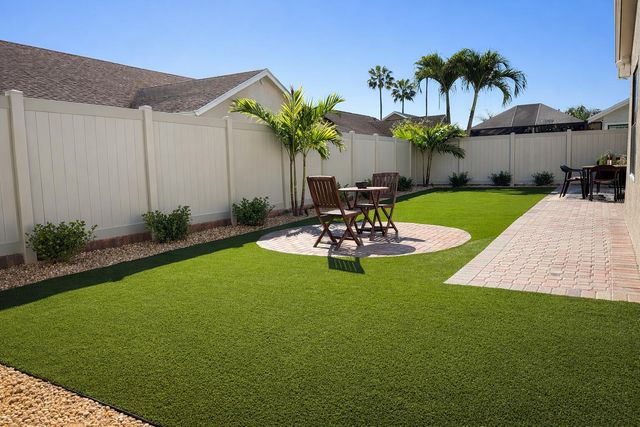 13009 W Meadowbreeze Drive, Wellington, FL 33414