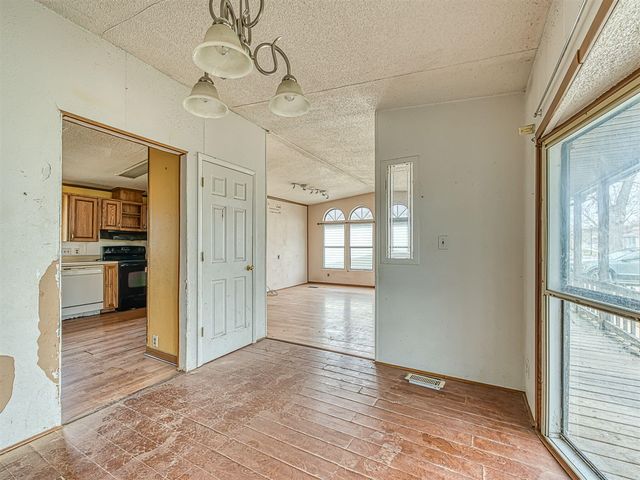 3562 Meadowcrest Drive, Monroe, MI 48162