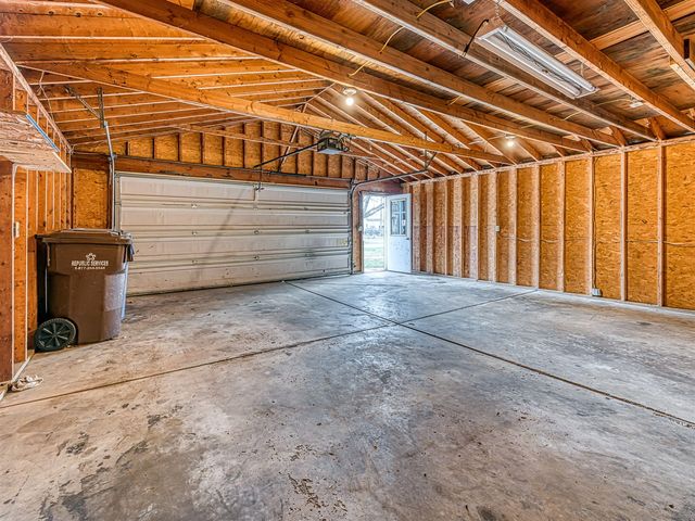 3562 Meadowcrest Drive, Monroe, MI 48162