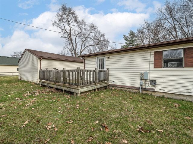 3562 Meadowcrest Drive, Monroe, MI 48162