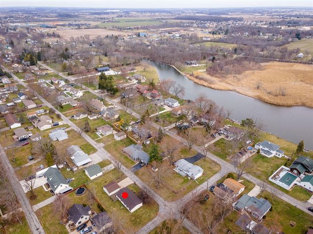 3562 Meadowcrest Drive, Monroe, MI 48162