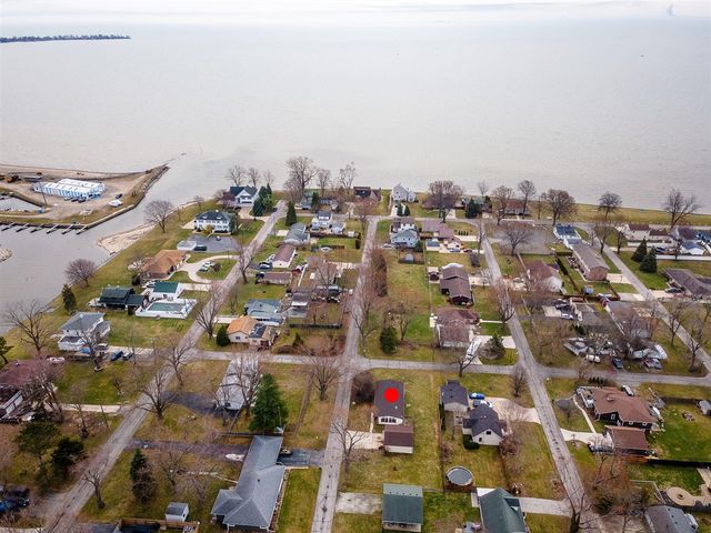 3562 Meadowcrest Drive, Monroe, MI 48162