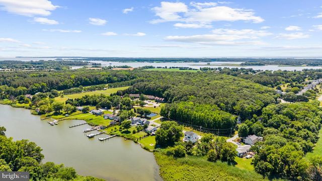 205 RIVERSIDE DR, Chester, MD 21619