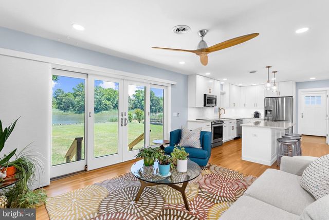 205 RIVERSIDE DR, Chester, MD 21619