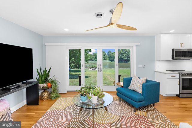 205 RIVERSIDE DR, Chester, MD 21619