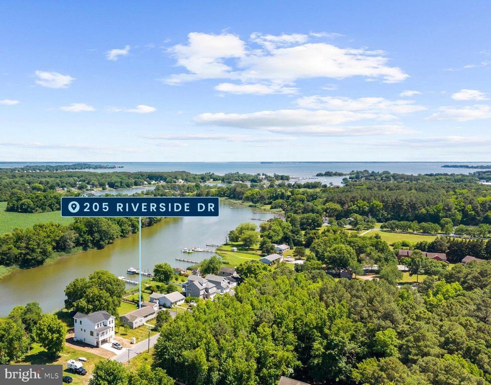 205 RIVERSIDE DR, Chester, MD 21619
