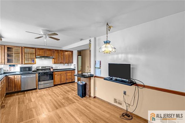 74 Brotherhood Street, Piscataway, NJ 08854