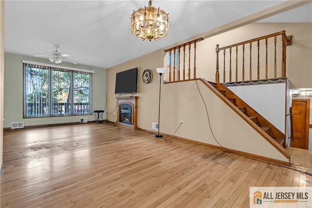 74 Brotherhood Street, Piscataway, NJ 08854