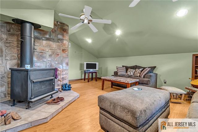 74 Brotherhood Street, Piscataway, NJ 08854