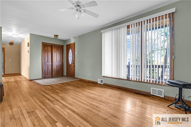 74 Brotherhood Street, Piscataway, NJ 08854