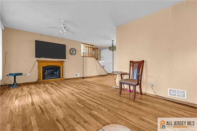 74 Brotherhood Street, Piscataway, NJ 08854