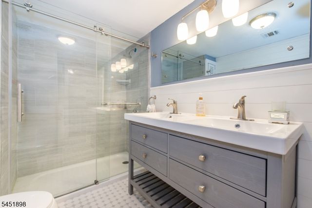 159 Mountainside Rd, Mendham Twp., NJ 07945