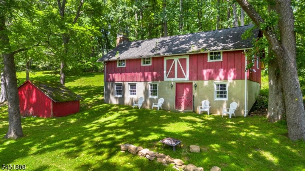 159 Mountainside Rd, Mendham Twp., NJ 07945 — photo 2
