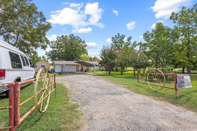 419 Mead Cemetery, Mead, OK 73449