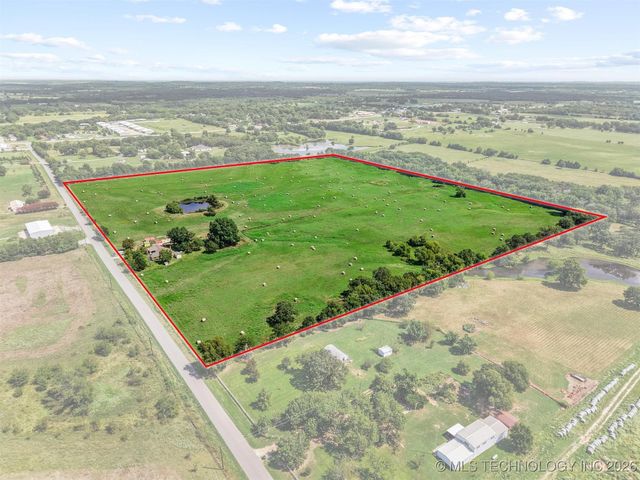 419 Mead Cemetery, Mead, OK 73449